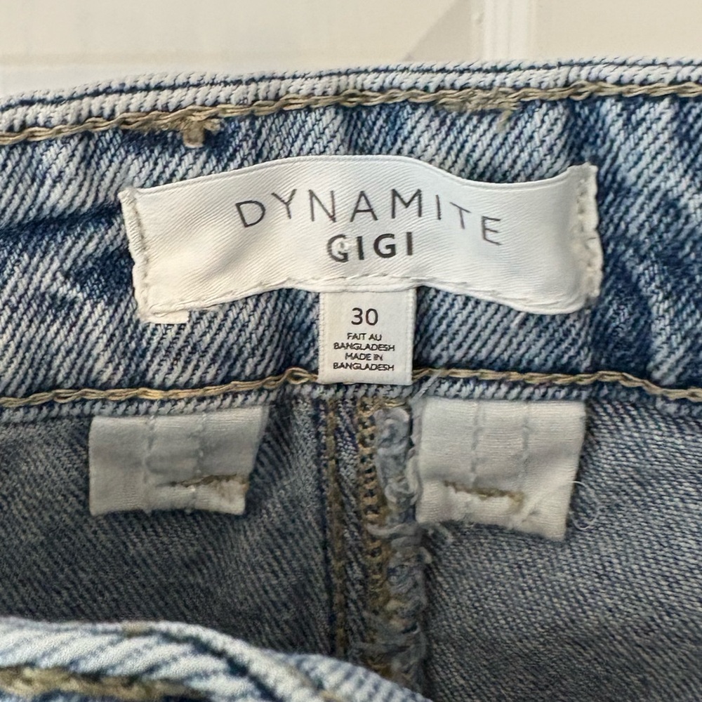 Dynamite Gigi Pleated Highrise Light Blue Denin Shorts Size 30 Jeans Cotton - Picture 4 of 8